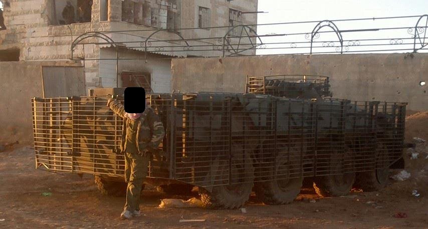 Воюющие в Сирии БТР-80 получили защиту от реактивных гранат