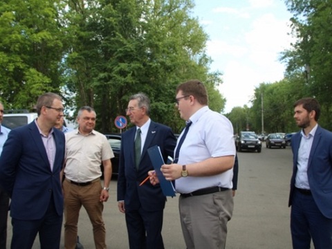 Виталий Ефимов поручил проверить качество материалов на новых дорогах в Рузаевке