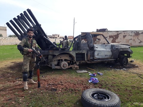 Фотографии уничтоженных турецкими боевыми дронами САУ и РСЗО армии Сирии