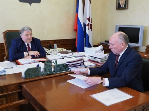 Владимир Волков провел  рабочую встречу с главой Инсарского района Камилем Мангутовым