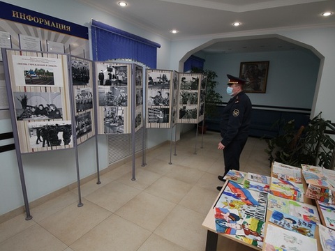 В УФСИН по Мордовии провели выставки фото и рисунков к 89-й годовщине УИС