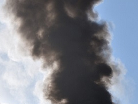 В Саранске загорелась тонна резиновой крошки на заводе