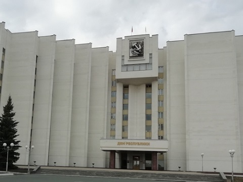 В Мордовии освобождены от должности министр экономики и зампред правительства