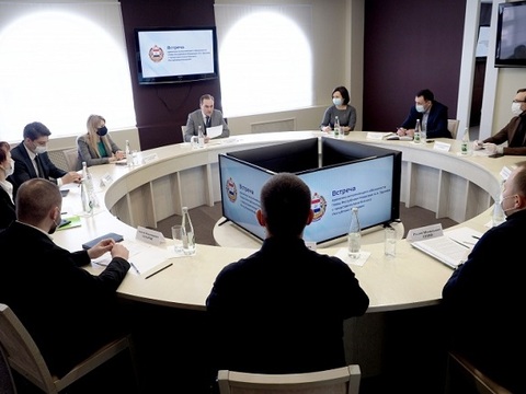 Артём Здунов обсудил с предпринимателями вопросы продвижения бизнес-проектов в регионе