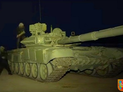 Т-90С и Т-72АВ массово задействованы в маневрах армии Азербайджана