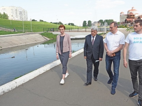 Артём Здунов обсудил вопросы благоустройства городских территорий с членами общественной группы «Друзья Саранки»