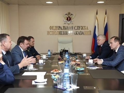 Артём Здунов обсудил с директором ФСИН вопросы функционирования подразделений в регионе