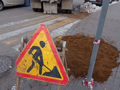 В центре Саранска пешеходы могли провалиться под землю