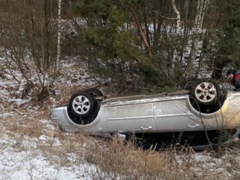 В Мордовии 52-летний водитель пострадал, опрокинувшись в кювет на 