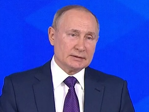 Владимир Путин рассказал, как борьба с пандемией повлияла на экономику страны