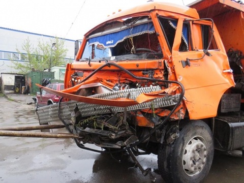 В Мордовии нетрезвый мужчина сел за руль чужого КАМАЗа и погубил водителя GAZON NEXT
