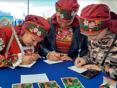 Почта России бесплатно доставит 750 открыток со Всероссийского Сабантуя в Мордовии 