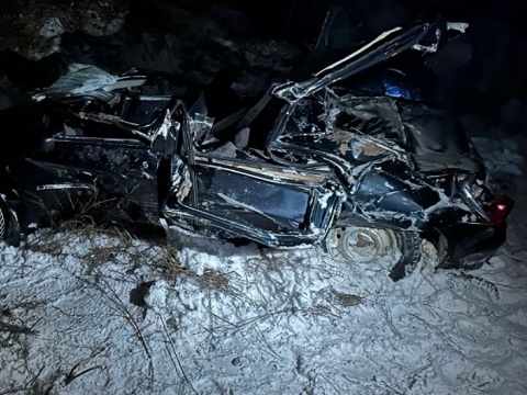 Водитель Renault SR пострадал в результате столкновения с молоковозом в Мордовии