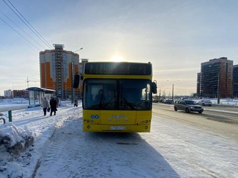 В Саранске 76-летняя пассажирка автобуса пострадала из-за падения при повороте