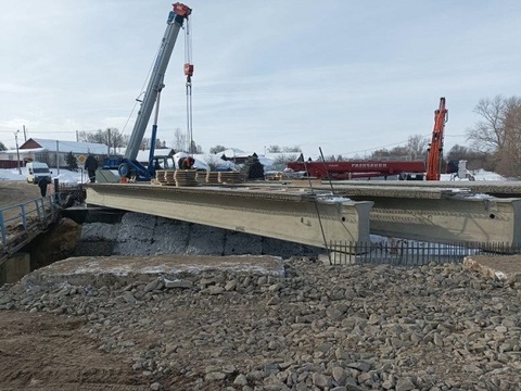 В Теньгушевском районе продолжается строительство моста через реку Вечкилейка