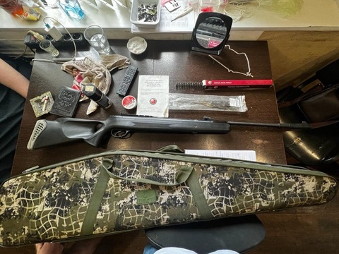 4 единицы огнестрельного оружия, 660 патронов, 0,9 кг взрывчатых веществ изъяты у двух жителей Мордовии 