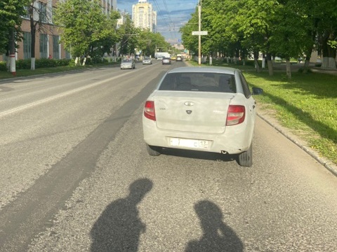 В Саранске две женщины попали под автомобиль, переходя дорогу в зоне видимости 