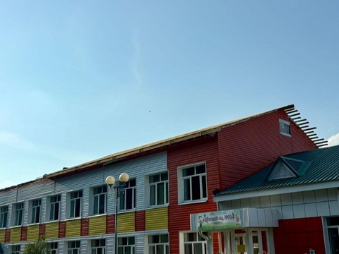 В Горяйновке г.о.Саранск продолжают восстанавливать здания школы и детсада, поврежденных ураганным ветром