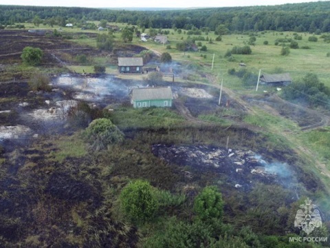 В Мордовии из-за брошенной стеклянной тары едва не сгорело село