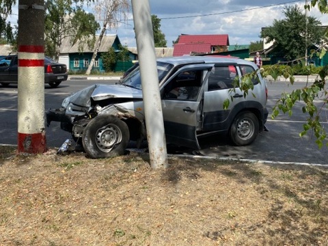Водитель «Шевроле Нива» погиб в Саранске в результате наезда на световую опору 