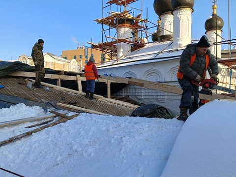 В Саранске восстанавливают кровлю старейшего храма региона 