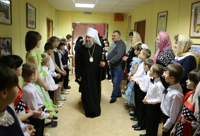 Митрополит Зиновий направил поздравление жителям Мордовии с Международным Днём защиты детей
