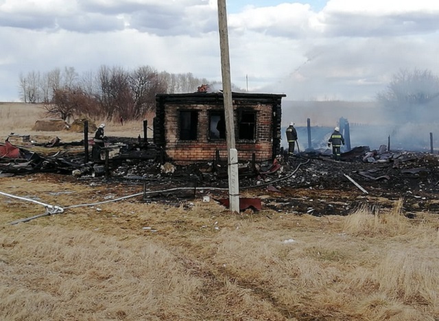 Житель Мордовии погиб, вернувшись в горящий дом за документами