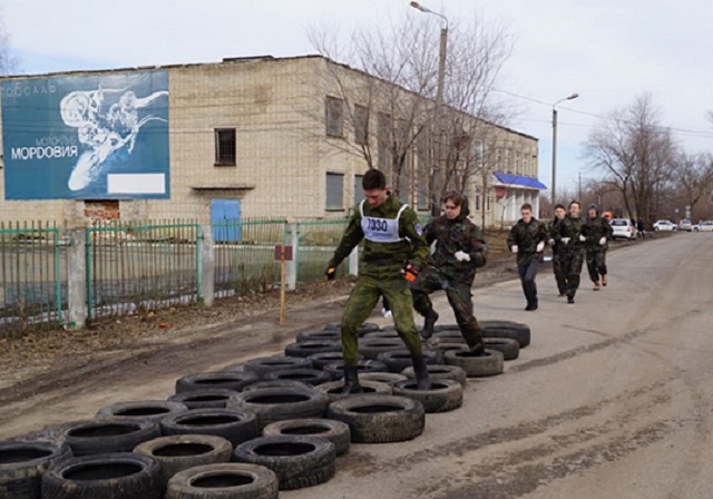 В Саранске прошёл военизированный кросс «Штурм-13»