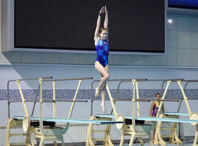 Спортсменка из Мордовии завоевала 2 награды на всероссийских соревнованиях по прыжкам в воду