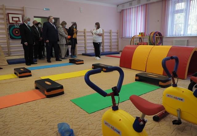 Глава Мордовии Владимир Волков посетил новый детский сад в п. Ялга