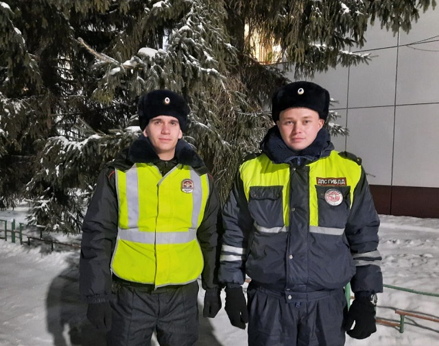В Мордовии инспекторы ДПС оперативно доставили в больницу водителя, которому стало плохо
