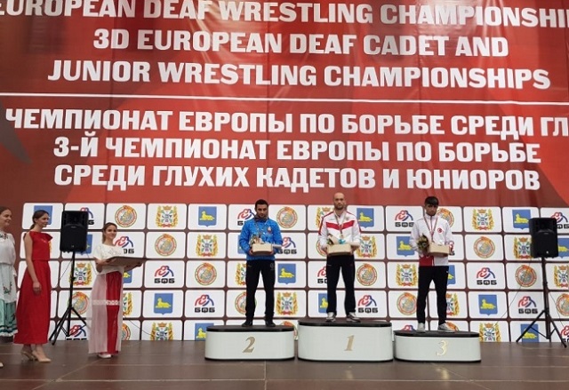 Алексей Воронов из Рузаевки стал чемпионом Европы по спортивной борьбе среди глухих