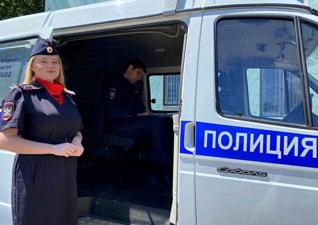 Москвичка поблагодарила транспортных полицейских из Мордовии за оперативно найденный кошелек