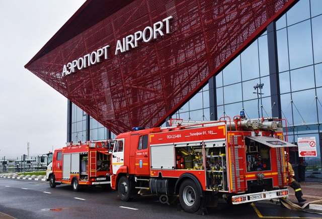 В Саранске провели масштабные учения по тушению пожара в аэропорту