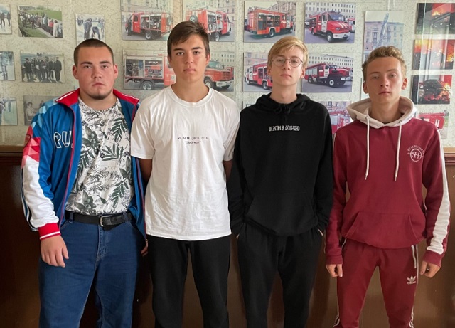 Четверо юношей в Ардатовском районе Мордовии спасли людей на пожаре