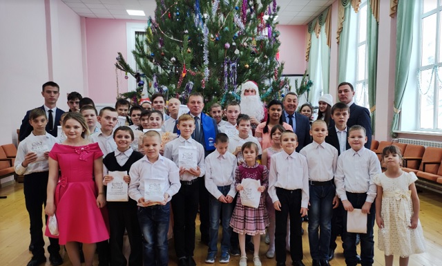 Госсобрание Мордовии поздравило с Новым годом воспитанников Инсарской школы-интерната
