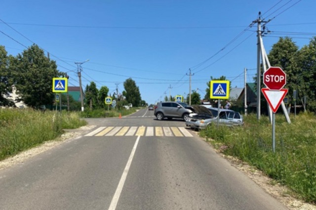 В Рузаевке 20-летний пассажир ВАЗ-21150 пострадал в столкновении с «Киа Спортейдж»