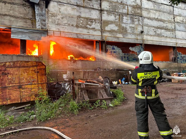 На сгоревшем в Саранске складе вторсырья выявлены серьезные нарушения правил пожарной безопасности