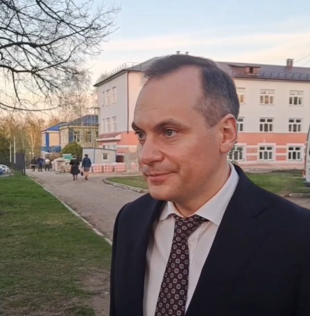 Артём Здунов обсудил ситуацию в Ковылкинской и Инсарской ЦРБ  с медперсоналом и местными жителями