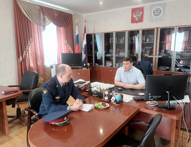 Сотрудники УИИ УФСИН по Мордовии обсудили вопросы рессоциализации осужденных с главой Чамзинского района