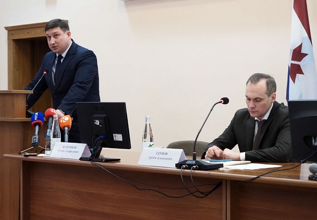 Глава Мордовии на сессии совета депутатов Чамзинского района: 