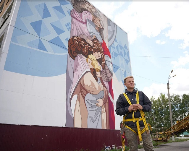Жилой дом в приговороде Саранска украсил мурал призера фестиваля стрит-арта «ФормART»